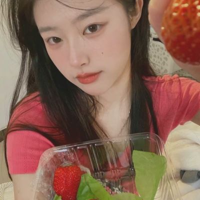 女生头像 花系少女 可爱女头像 爱自己是终生浪漫的开始。