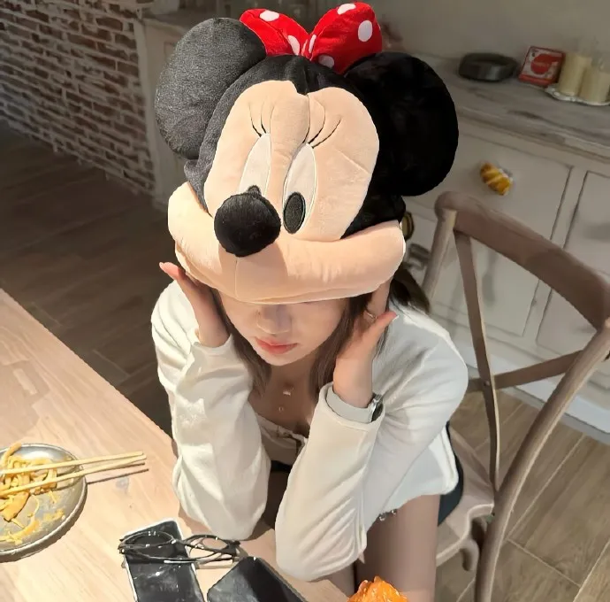 头像|是你喜欢的𝗪𝗲𝗖𝗵𝗮𝘁头像