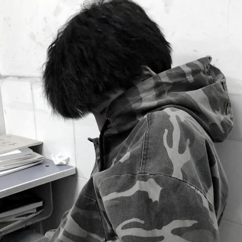 微信帅哥头像帅气潮流有个性,我们用这样的头像来彰显自己的个性