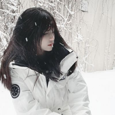ins风女头 冬日女头像  海边风景女头 冷色调头像