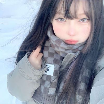 ins风女头 冬日女头像  海边风景女头 冷色调头像