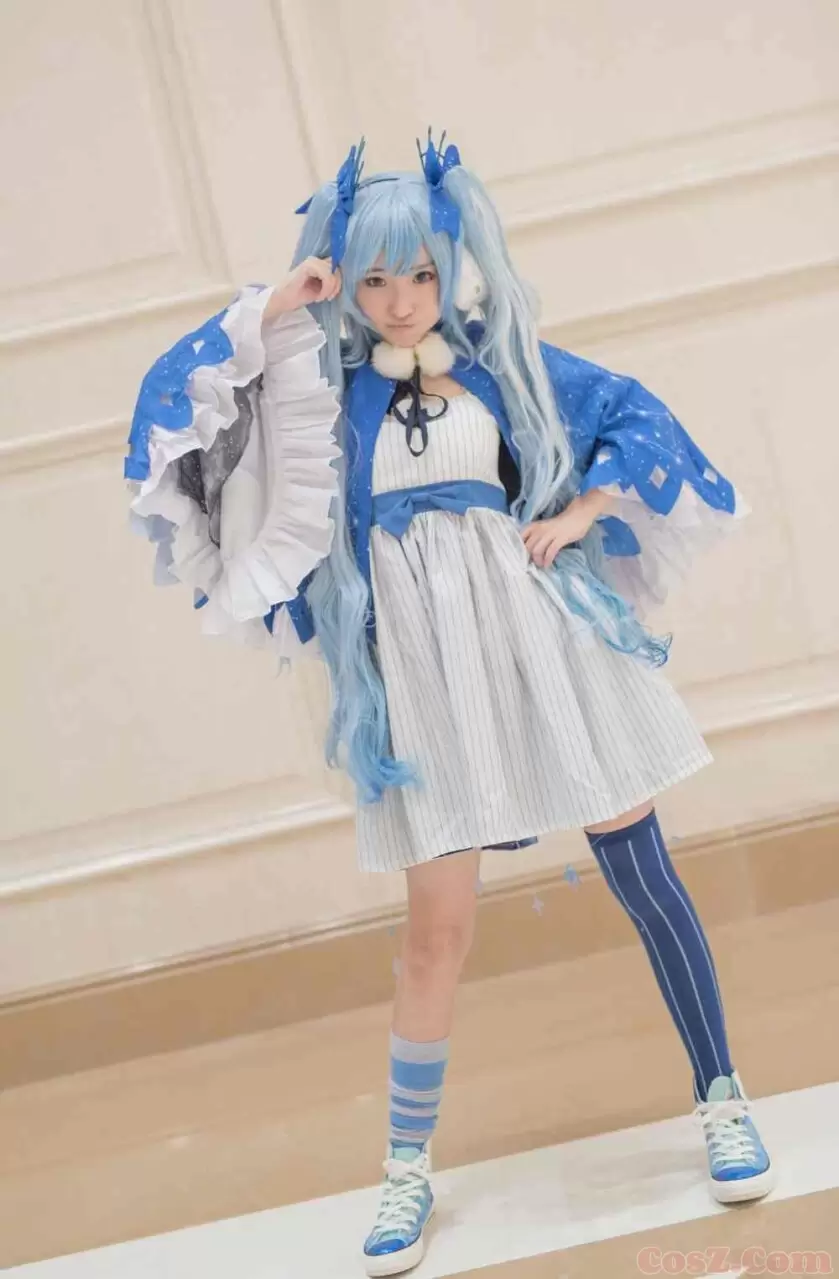 《C站·第194期》初音miku冬夜星空点点上衣好看么